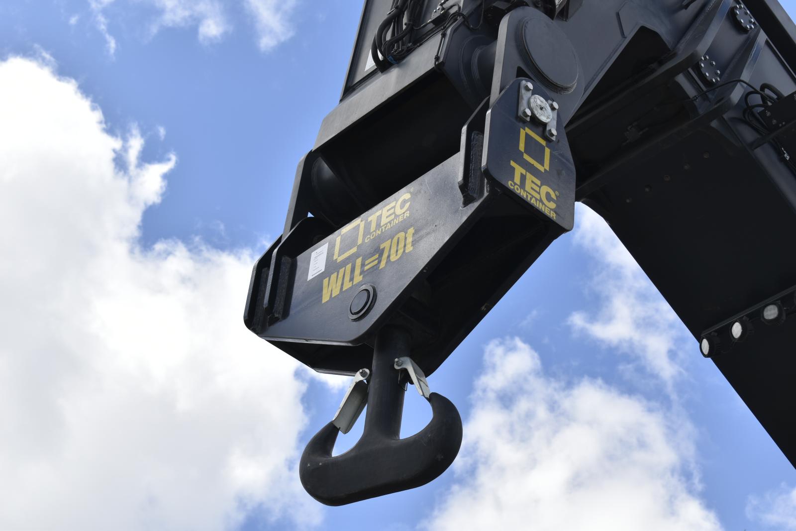 Hook on the Konecranes SMV 4543 TCX5