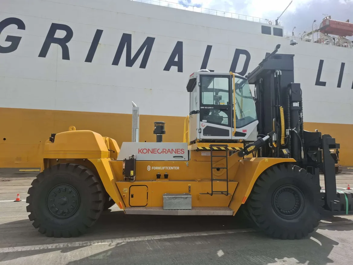 Forkliftcenter Supports Grimaldi Group with Special-Built Konecranes Forklifts