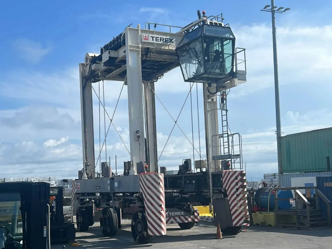 We deliver: Terex N SC 424 E Sprinter Carrier now in stock