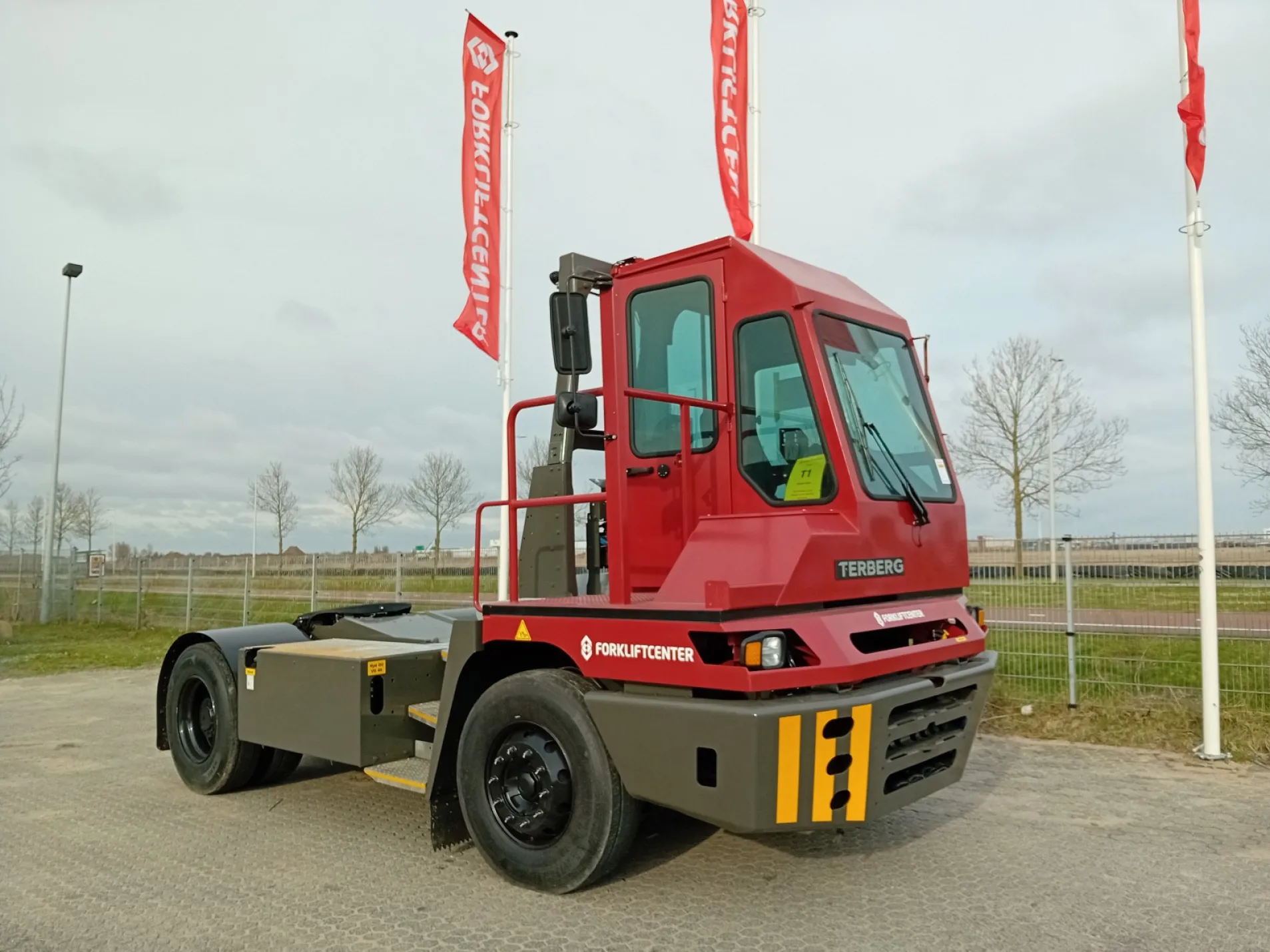 TERBERG YT220
Tow Tractor Yard