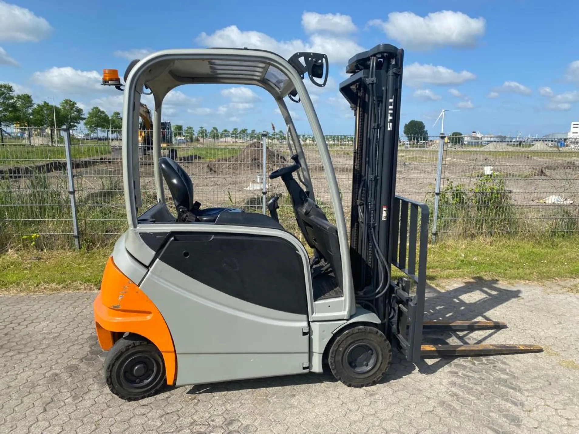 STILL RX 20-16 P
4 Whl Counterbalanced Forklift <10t