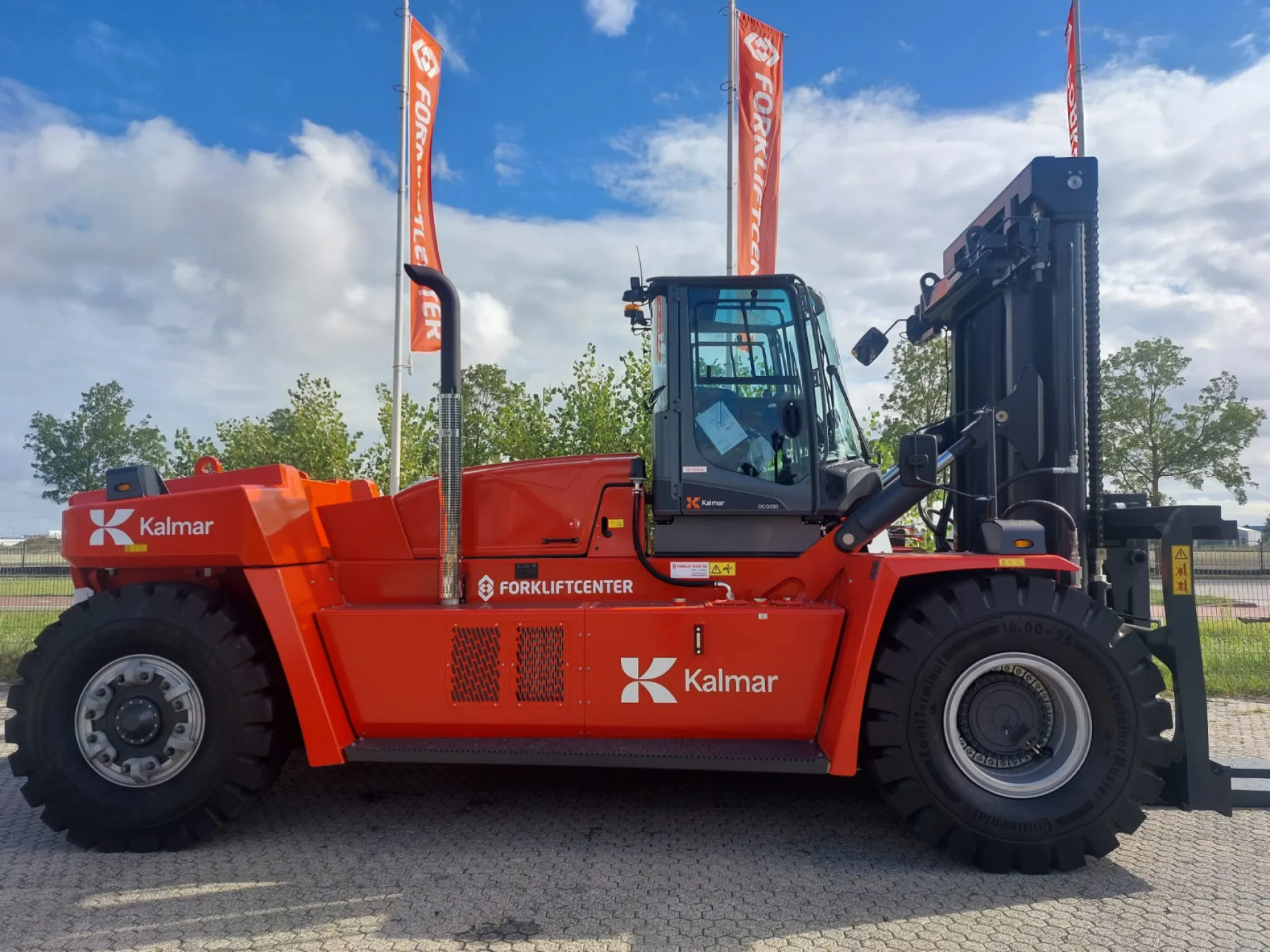 Kalmar - DCG330-12