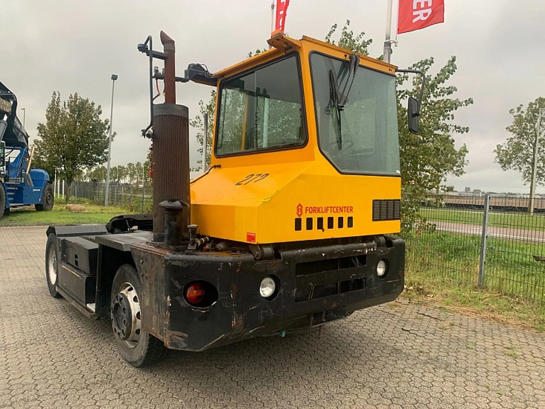 SISU TRX182A4L2C18
TOW TRACTOR YARD