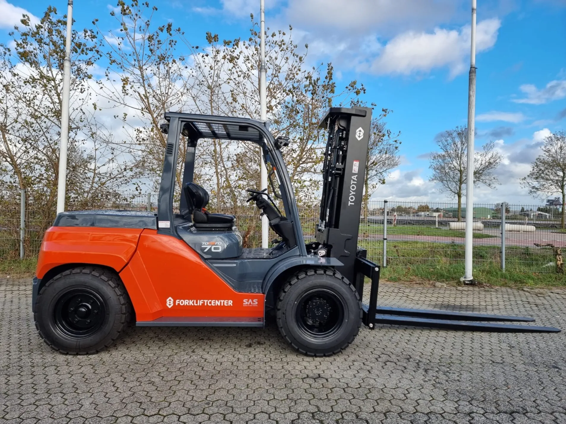 TOYOTA 8FD70F
4 Whl Counterbalanced Forklift <10t