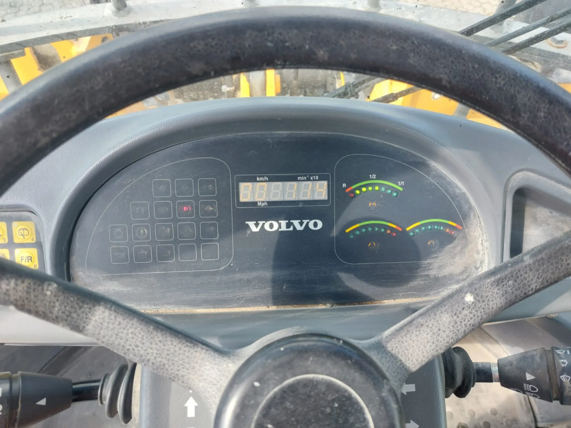 Volvo - L30B PRO 4x4