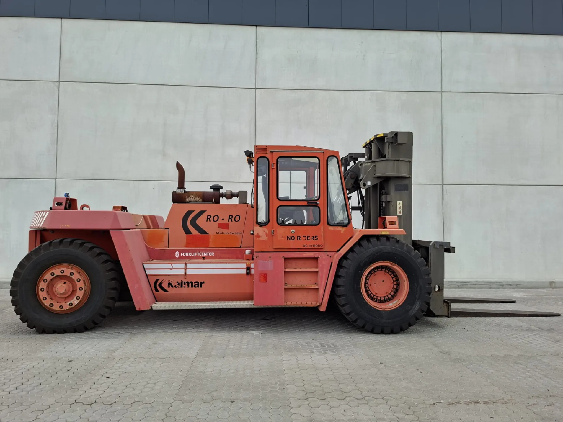 Kalmar - DCB32 RoRo